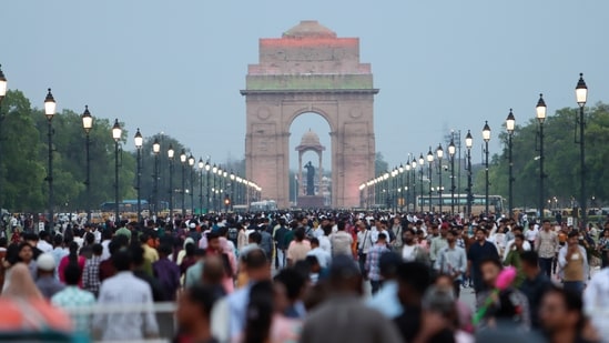 The minimum temperature at Safdarjung, Delhi’s base weather station, was 0.3 degrees lower than Sunday’s reading. (ANI)