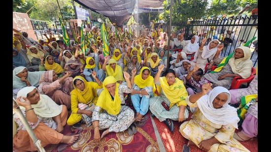 Members of the Bharatiya Kisan Union during a protest on Monday. (HT Photo)
