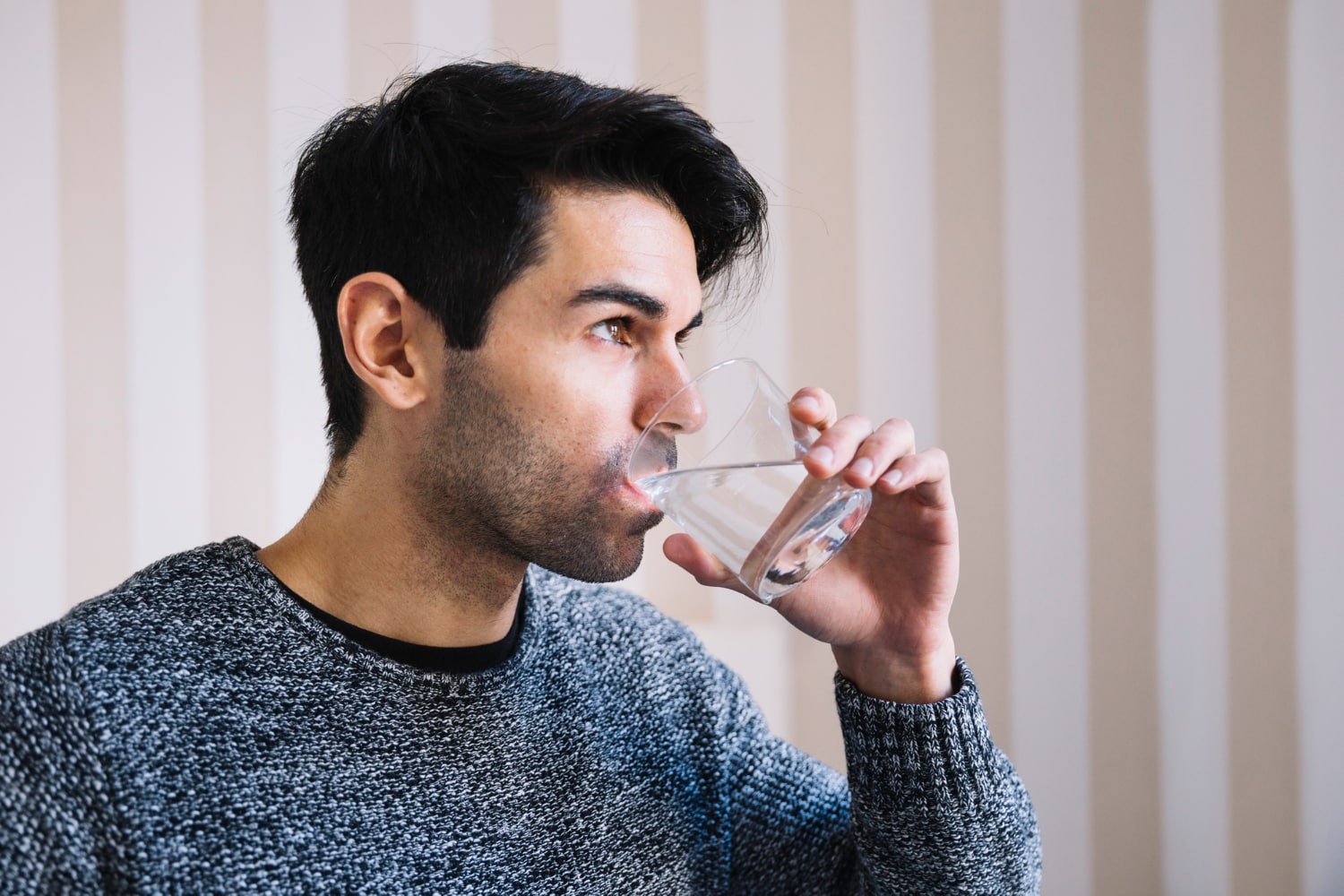 Learn why you need to drink water in order to keep your circulatory system healthy. (Picture credit: Freepik) Learn why you need to drink water in order to keep your circulatory system healthy. (Picture credit: Freepik)