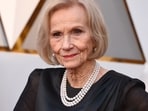 Eva Marie Saint arrives at the Oscars on March 4, 2018, at the Dolby Theatre in Los Angeles. 