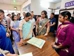 Delhi CM Rekha Gupta during an inspection of the Sakhi One Stop Centre at Lok Nayak Hospital. (@gupta_rekha)