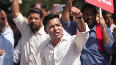 New Delhi: Trinamool Congress (TMC) MP Abhishek Banerjee during a demonstration as part of the INDIA bloc's march towards the Election Commission of India office, demanding the resignation of Chief Election Commissioner Gyanesh Kumar, in New Delhi, Tuesday, Oct. 6, 2026. (PTI Photo/Karma Bhutia)(PTI10_06_2026_000043B) (PTI) New Delhi: Trinamool Congress (TMC) MP Abhishek Banerjee during a demonstration as part of the INDIA bloc's march towards the Election Commission of India office, demanding the resignation of Chief Election Commissioner Gyanesh Kumar, in New Delhi, Tuesday, Oct. 6, 2026. (PTI Photo/Karma Bhutia)(PTI10_06_2026_000043B) (PTI)
