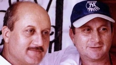 রাজুর পাশে তখন কেন দাঁড়াননি অনুপম? রাজুর পাশে তখন কেন দাঁড়াননি অনুপম?
