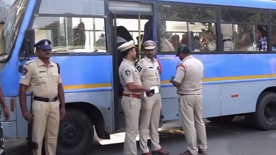Navy staffer, civilian driver held over alleged Pakistan intelligence links. (PTI)