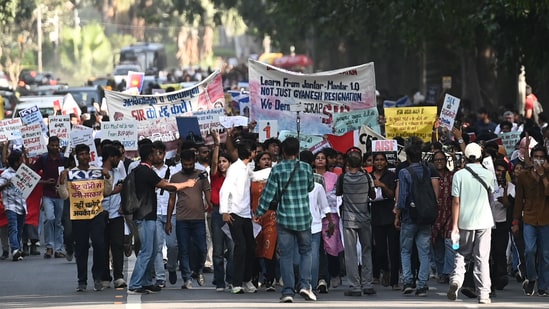 The complainant and a group of journalists and activists staged a day-long protest outside the Parliament Street police station on Sunday, demanding an FIR. (Sanchit Khanna/ HT Photo/ Representational)