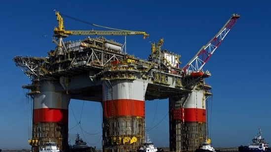 Oil and gas (Bloomberg)