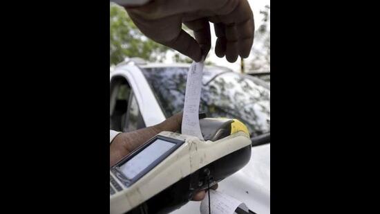 The e-challan system was implemented in the state on June 16 as per the January 20, 2026 notification of Union ministry of road transport and highways. (HT File)