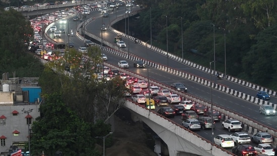 Parking will also be prohibited on the affected roads and stretches.