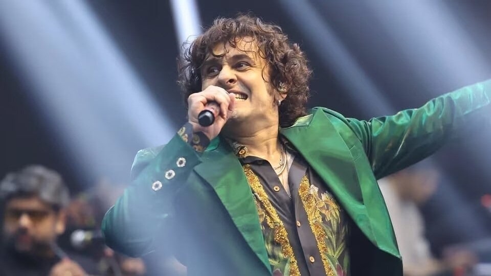 একটি বা দু'টি নয়, একসঙ্গে তিনটি ফ্ল্যাট কিনলেন সোনু নিগম