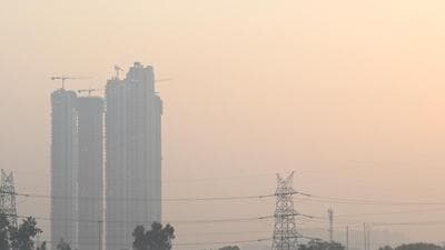 A view of the morning haze over the Yamuna River near Kalindi kunj amid rising air pollution in Delhi-NCR. (HT photo)