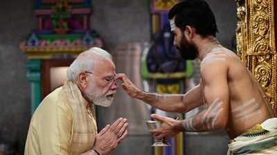 মোদীর ভাষণে উন্নয়ন, আত্মনির্ভরতা এবং ২০৪৭-এর ‘বিকশিত ভারত’-এর লক্ষ্যের পাশাপাশি ফিরে এল বাংলার দুই মনীষীর বাণী। (Narendra Modi Photo Gallery )