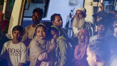 The search for missing family members continued even as ambulances brought the rescued and injured to the hospital. (Raj K Raj/ HT Photo) The search for missing family members continued even as ambulances brought the rescued and injured to the hospital. (Raj K Raj/ HT Photo)