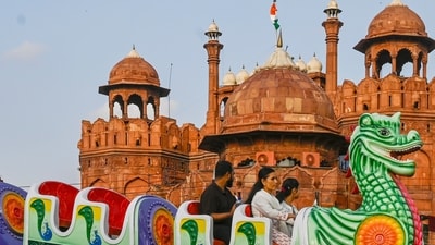 The city’s 24-hour average AQI on Tuesday was 179, also in the ‘moderate’ category, compared with 184 on Monday and 187 on Sunday. (Photo: Sanjeev Verma/ Hindustan Times) The city’s 24-hour average AQI on Tuesday was 179, also in the ‘moderate’ category, compared with 184 on Monday and 187 on Sunday. (Photo: Sanjeev Verma/ Hindustan Times)