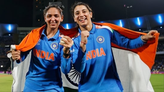 Harmanpreet Kaur and Smriti Mandhana after winning the 2023 World Cup.(X Images)