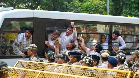 On Wednesday, the Opposition—barring the Samajwadi Party—decided to restart their protest and tried to go to Jantar Mantar after having lunch at a popular restaurant in central Delhi (Hindustan Times)