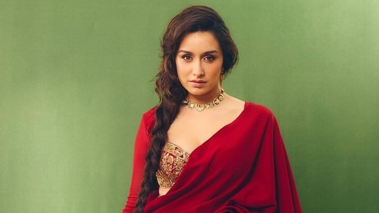 Bollywood actors Shraddha Kapoor and Shakti Kapoor have leased their 1,050 sq ft apartment in Mumbai’s Mahalaxmi for a monthly rent of <span class='webrupee'>₹</span>2.5 lakh for three years, according to documents accessed by CRE Matrix