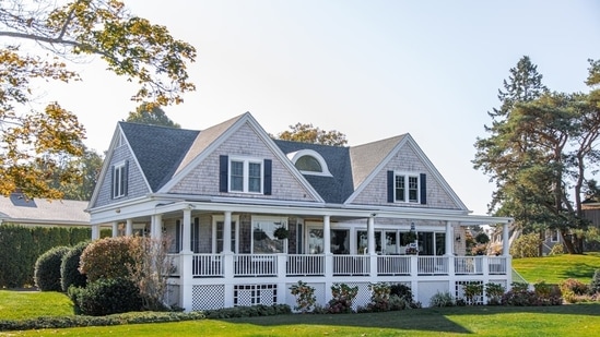 US mortgage rates hit 7.49%, making home loans more expensive for buyers. (Unsplash)