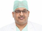 హైదరాబాద్‌ యశోద హాస్పిటల్స్ సీనియర్ కన్సల్టెంట్ ఆర్థోపెడిక్ సర్జన్ డాక్టర్ దశరథ రామిరెడ్డి తేతలి
