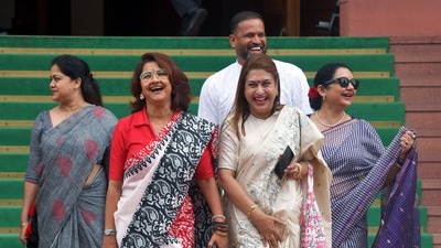 সত্যিই হোয়াটসঅ্যাপ গ্রুপ ছেড়েছেন এনসিপিআই সাংসদরা? (Naveen Sharma) সত্যিই হোয়াটসঅ্যাপ গ্রুপ ছেড়েছেন এনসিপিআই সাংসদরা? (Naveen Sharma)