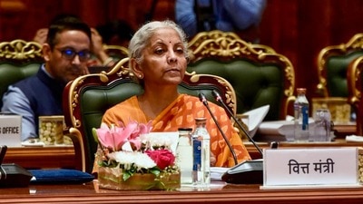 কেন্দ্রীয় অর্থমন্ত্রী নির্মলা সীতারমন (@FinMinIndia X)