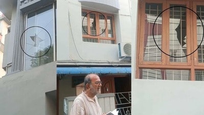 বিকাশরঞ্জন ভট্টাচার্যের বাড়িতে হামলা! (সৌজন্যে এক্স ) বিকাশরঞ্জন ভট্টাচার্যের বাড়িতে হামলা! (সৌজন্যে এক্স )