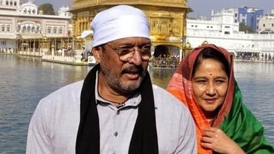 ২ বছরের ছেলের মৃত্যু, ডিভোর্স না হলেও ৩৫ বছর ধরে আলাদা! নানা পাটেকরের স্ত্রীকে চেনেন? ২ বছরের ছেলের মৃত্যু, ডিভোর্স না হলেও ৩৫ বছর ধরে আলাদা! নানা পাটেকরের স্ত্রীকে চেনেন?