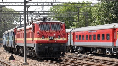 వన్వే స్పెషల్ ట్రైన్స్ వన్వే స్పెషల్ ట్రైన్స్