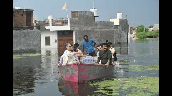 Mayor Sushma Kharkwal on Thursday visited Faizullaganj to take stock of relief and rescue operations. (Sourced)
