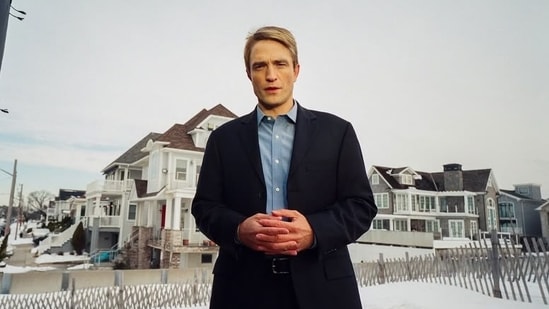 Robert Pattinson plays Chris Hansen in Primetime.