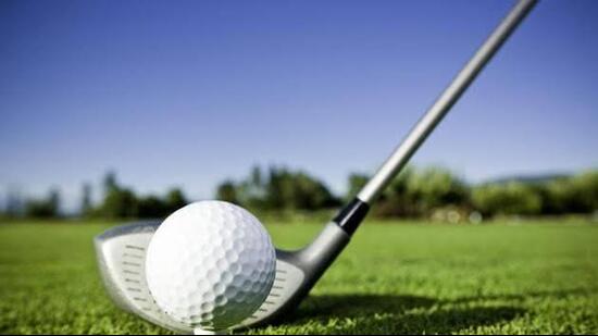 The Mulligans continued their winning streak on Thursday, defeating Fairway Comets 5.5-1.5 . (HT File)