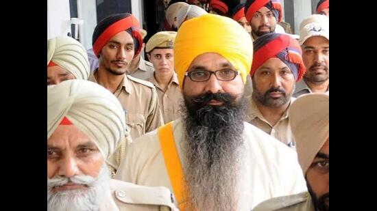 The issue of Rajoana’s death sentence has again brought into focus differences between the two parties over matters with significant political and religious resonance in Punjab. (HT File)