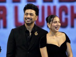 দেশু ৭-এর ট্রেলার লঞ্চ ইভেন্টে দেব ও শুভশ্রী। 