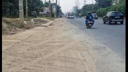 Residents flag unpaved road shoulders on arterial roads in Gurugram Residents flag unpaved road shoulders on arterial roads in Gurugram