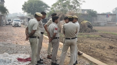 Two cops were injured in a clash that broke out after family members found the boy dead under mysterious circumstances at the girl's house. (HT Photo)