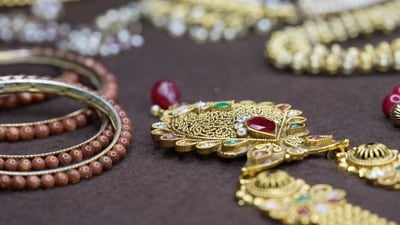 Alia Bhatt-inspired jewellery pieces you can shop on Amazon (Pexels) Alia Bhatt-inspired jewellery pieces you can shop on Amazon (Pexels)