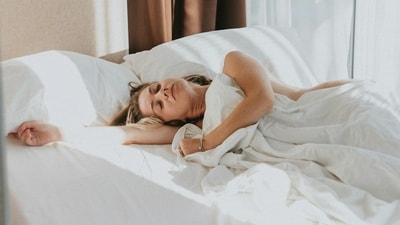 Can waking up at different times every day affect your body even if you sleep at the same time every night? (Unsplash) Can waking up at different times every day affect your body even if you sleep at the same time every night? (Unsplash)