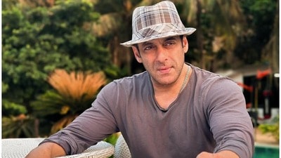 Salman Khan Youtube: సొంత యూట్యూబ్ ఛానెల్ మొదలుపెట్టిన స్టార్ హీరో సల్మాన్ ఖాన్ Salman Khan Youtube: సొంత యూట్యూబ్ ఛానెల్ మొదలుపెట్టిన స్టార్ హీరో సల్మాన్ ఖాన్