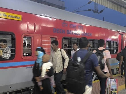 విశాఖ - పార్వతీపురం ప్రయాణికులకు అలర్ట్