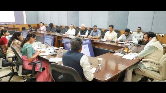 As many as 5,591 complaints have been reopened at the state level, Saini said on Friday. (HT)