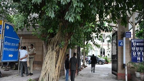 The Patiala House and Rouse Avenue court complexes would function entirely through virtual mode on Saturday.