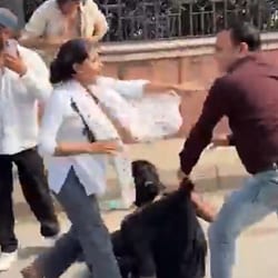 CJP shared a video claiming right-wing goons beat young girls on Saturday during protest in Delhi