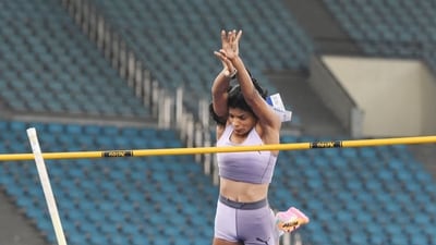 Baranica became the first Indian pole vaulter to win an Asian Games medal, clearing 4.15m (AFI) Baranica became the first Indian pole vaulter to win an Asian Games medal, clearing 4.15m (AFI)