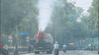 An anti-smog gun deployed at Man Singh Road. (Vipin Kumar/HT Photo)