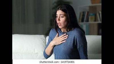 Mahajan highlighted that anxiety manifests through persistent worrying, restlessness, irritability, sleep disturbances, racing heartbeats, and breathlessness. (Shutterstock) Mahajan highlighted that anxiety manifests through persistent worrying, restlessness, irritability, sleep disturbances, racing heartbeats, and breathlessness. (Shutterstock)
