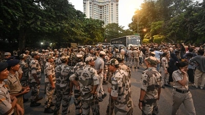 Security personnel have been deployed across central Delhi ahead of the proposed protest at Jantar Mantar. (Sanchit Khanna/HT Photos) Security personnel have been deployed across central Delhi ahead of the proposed protest at Jantar Mantar. (Sanchit Khanna/HT Photos)