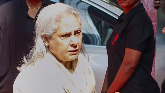 Tanishaa Mukerji asks photographers not to trouble Jaya Bachchan. (Pic: PTI)