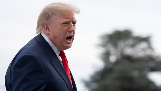 Trump administration offers migrant children $3,000 to voluntarily leave the US. (Bloomberg)