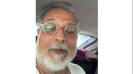 Tushar Gandhi was detained in Mumbai ahead of a planned ‘Chale Jao!’ protest at August Kranti Maidan backing the Cockroach Janata Party’s Jantar Mantar stir. (Video grab)