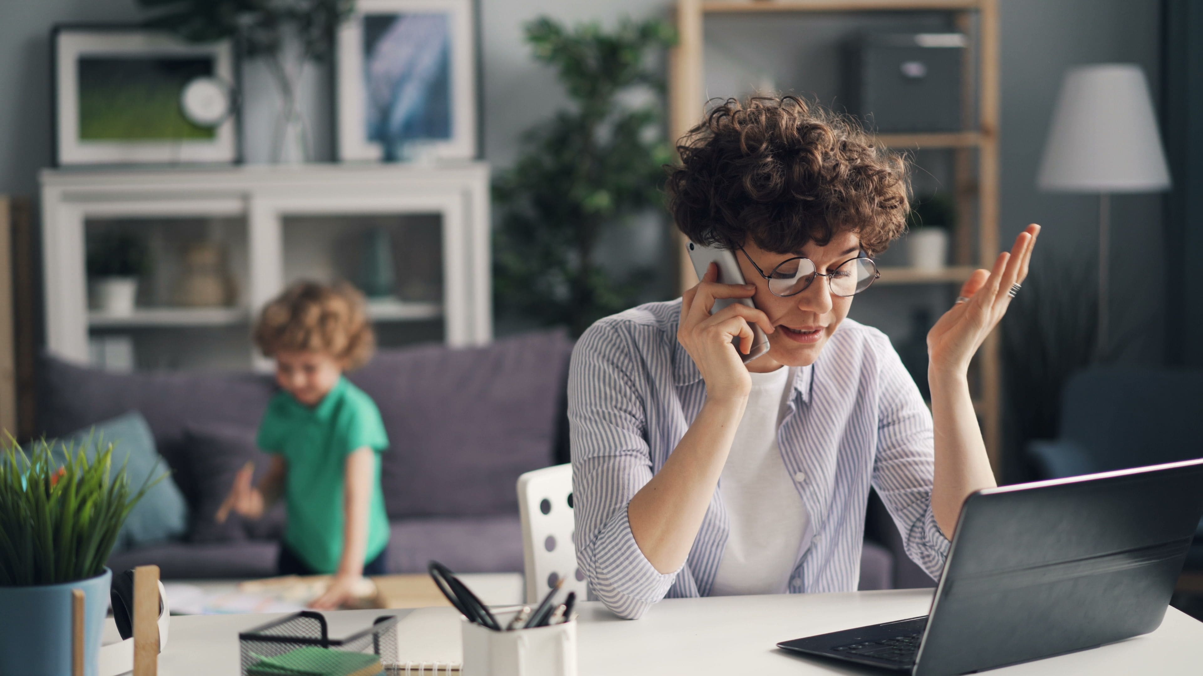 Busy talk performs well in casual conversation. (Unsplash) Busy talk performs well in casual conversation. (Unsplash)