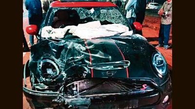 3 killed as ‘drunk’ man rams his Mini Cooper into scooter in Keralam